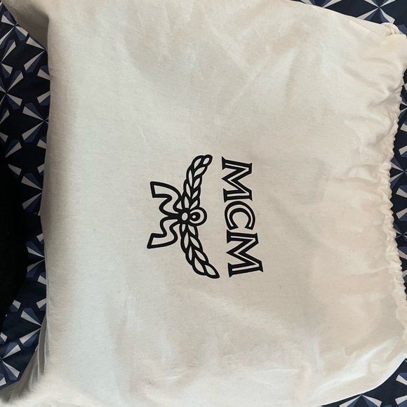 MCM black leather tote - Picture 9 of 9